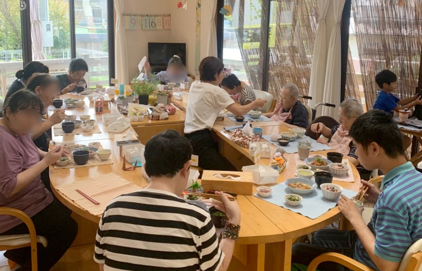 共生型デイサービス招来屋(まねきや)